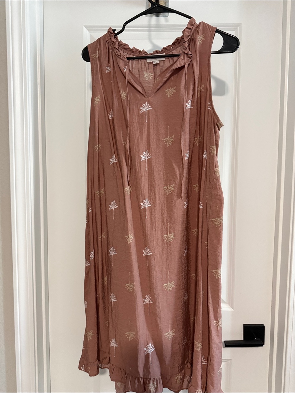 LOFT Dusty Rose Sleeveless Palm Print Shift Dress